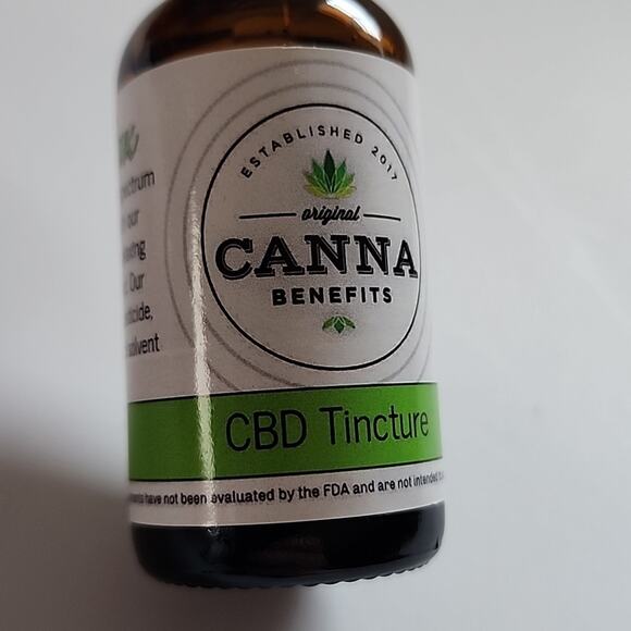 C.B.D. - Picture 2 of 5